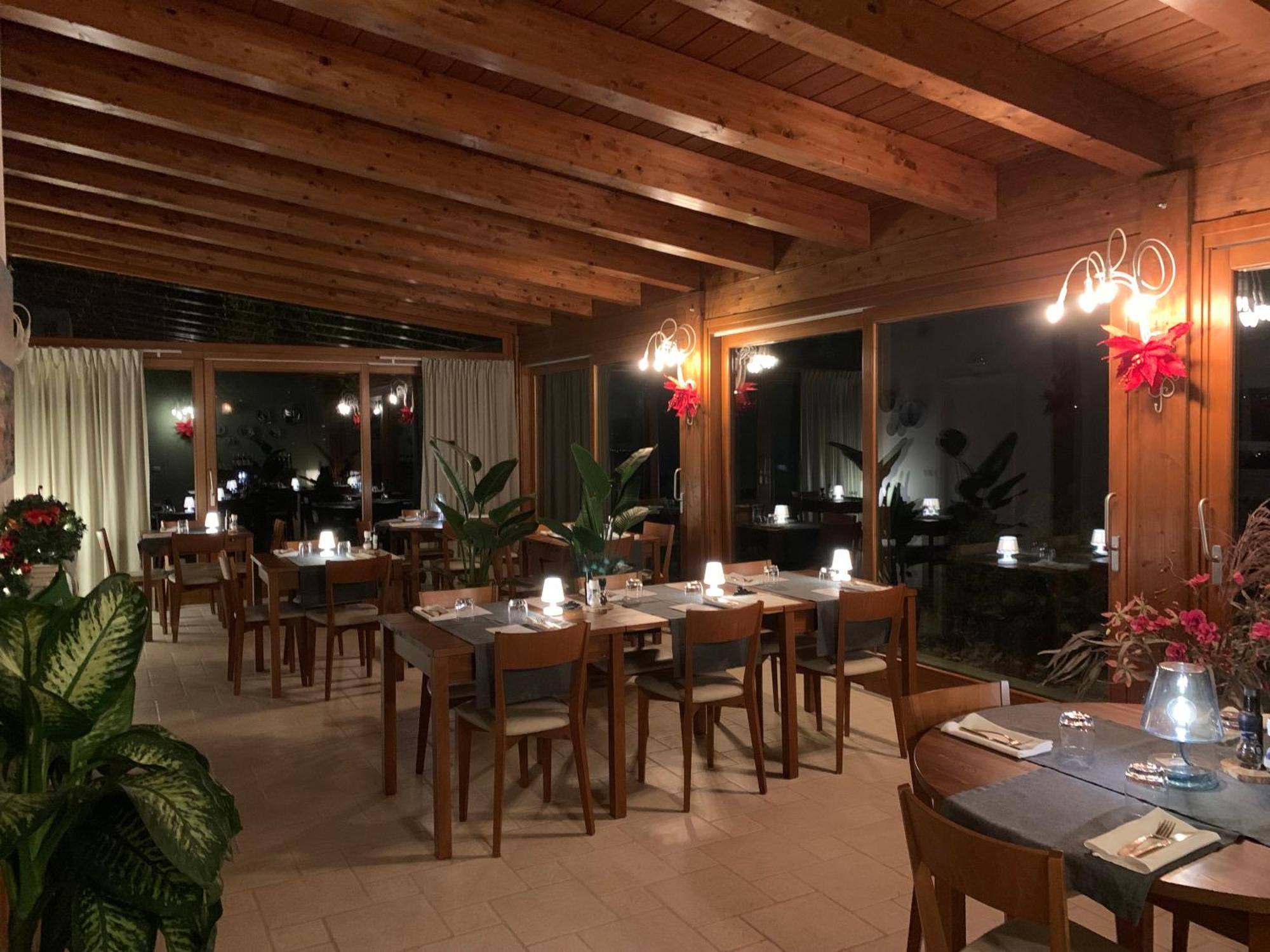 Gastronomic B&B Carlocarla Monte San Pietrangeli Exterior photo