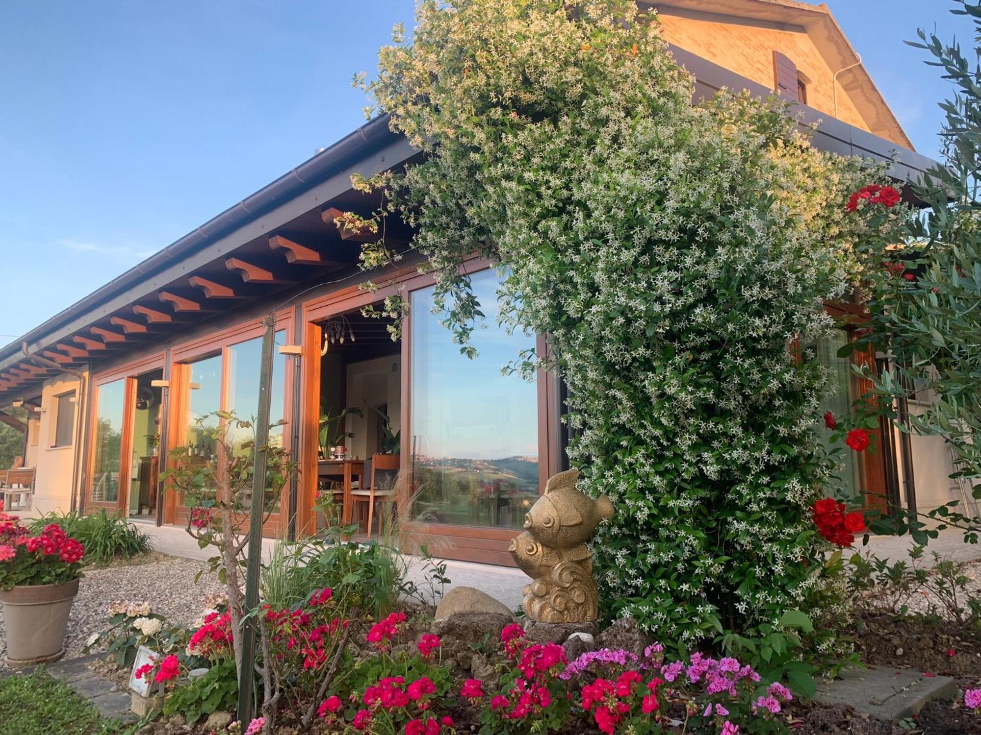 Gastronomic B&B Carlocarla Monte San Pietrangeli Exterior photo